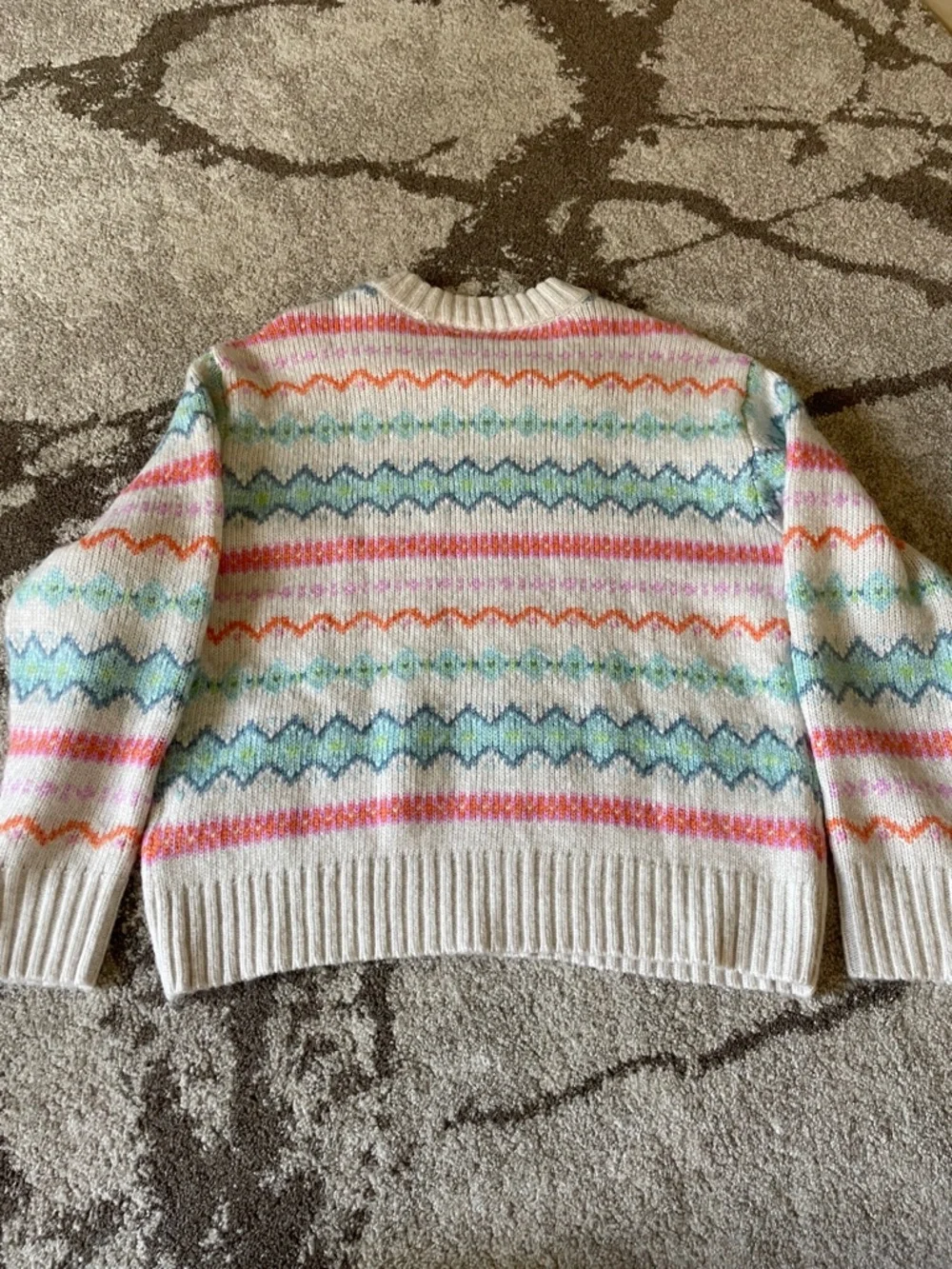 American eagle Crewneck Women's Sweater in Cream with Pastel Stripe Pattern - Picture 4 of 4